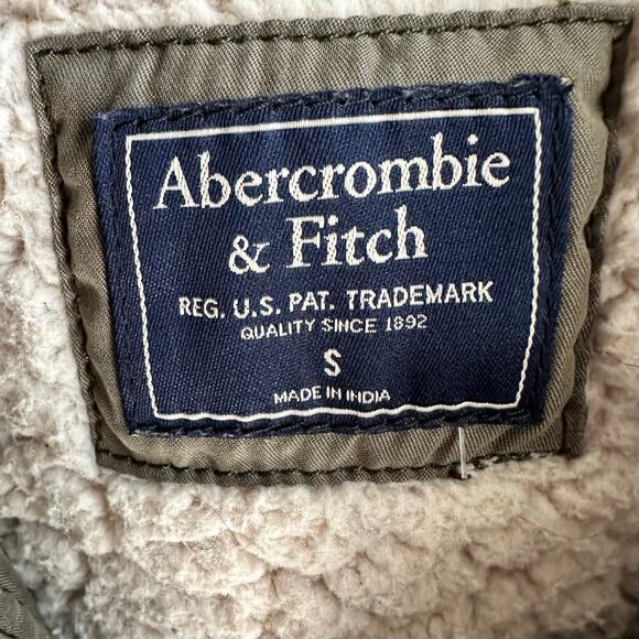 Abercrombie & Fitch Sherpa Military Parka in Olive Green Green - Picture 8 of 8